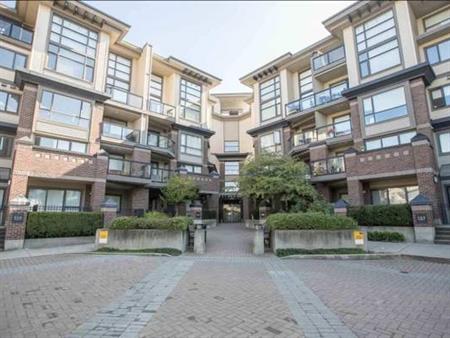 Spacious 2bd, 2bath by Gateway Skytrain