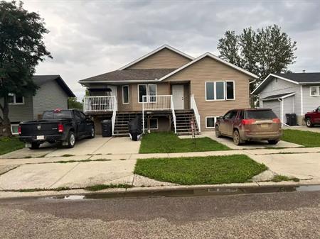 3 Bdrm Upper Unit in 4 Plex Close to Downtown Cold Lake | 5108 52 Avenue, Cold Lake