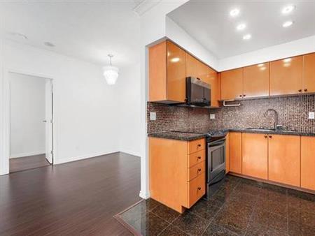 Spacious 2Bed/2Bath Condo with Large Balcony in Richmond