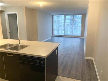 Modern 2 Bed, 2 Bath, Balcony, In-suite Laundry, Parking & More!