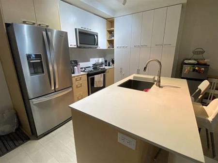 condo available ASAP 2bedrooms/2bathrooms 947 sq ft