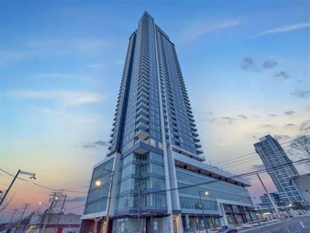 Brand new High rise in Gateway station area 2bed/1bath