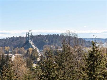 One bedroom apartment for rent, Woodcroft, View of Lions Gate Bridge