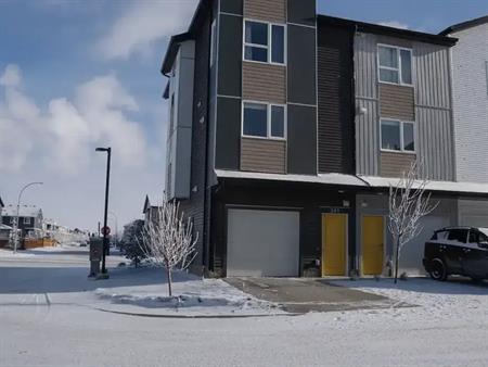 Bright & Airy 3-Bedroom Townhouse in a Desirable Neighborhood | 285 Redstone Boulevard, Calgary