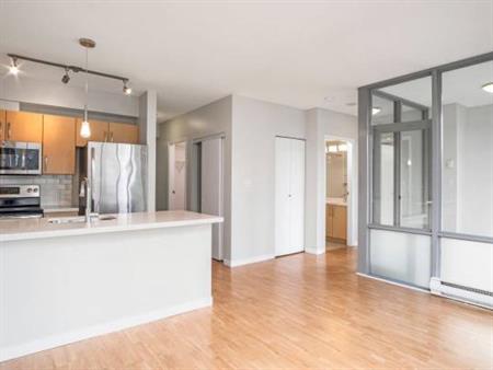 2/bd 2/ba, Secure bicycle storage rooms, Vancouver BC