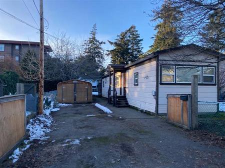 Large Yard // 2 Bed // 2 Bath // Home Langford