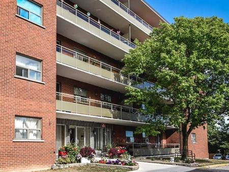 King Manor Apartments | 2583 King Street East, Hamilton