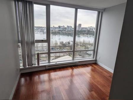 Luxury Water View 2 Bed 2 Bath Apartment Rental