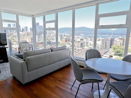 *CONDO MAGNIFICENT VIEWS*FURNISHED-2 BED 2 BATH*HEAT included