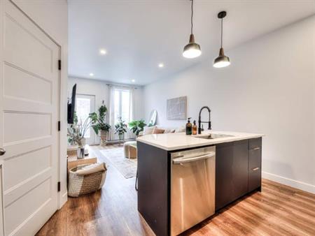 1 CH - 1 SDB - Montréal - $1,730 /mo