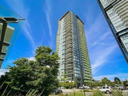 Burnaby Metrotown highrise apartment 2 bed 2 bath for rent