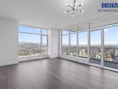 D175 - Station Square II – Stunning Corner Unit with Panoramic Views! | 4670 Assembly Way, Burnaby