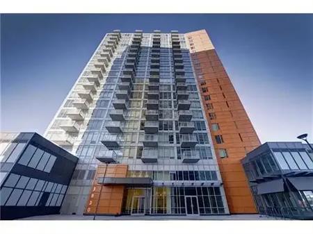 2-Bed 2-Bath condo for rent near UofC, Brentwood Station, and shops | 3830 Brentwood Road Northwest, Calgary