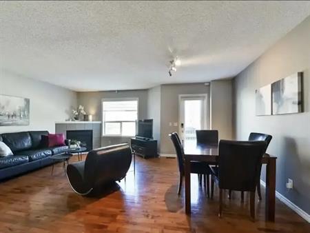 3 Bedroom Townhouse | Douglas Glen Park Southeast, Calgary