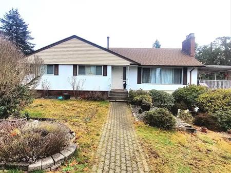 RENOVATED 3BR 1.5BA+ storage room Main fl Central Lonsdale 1300ft^2 (North Van) | 2240 Saint Andrews Avenue, North Vancouver