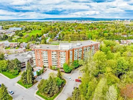 Sophia Apartments | 91 Valley Stream Drive, Ottawa