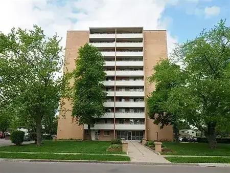 Kloster Court | 135 Confederation Drive, Kitchener