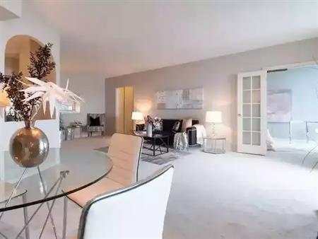 Admiral's Walk On The Lake Rare Condo! | 5250 Lakeshore Road, Burlington