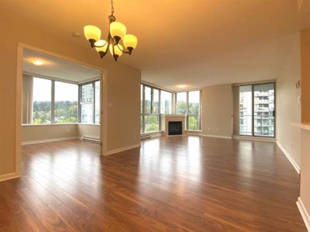 2.5 Bedroom 2 Bath Corner Suite in Port Moody