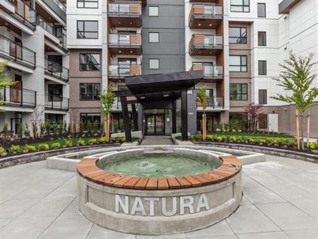 WELCOME TO THE NATURA! Gorgeous 1st floor 2 bed 2 bath Condo!