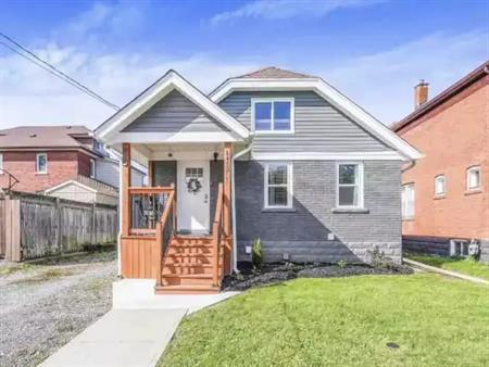 Experience Comfort and Style at 473 6th Ave, Niagara Falls – A Lovely 3 Bedroom, 2 Bath Home! | 4473 6th Avenue, Niagara Fall