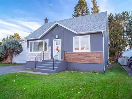 Beautiful 3-Bed, 2-Bath Home in Scenic Thunder Bay | 2238 Victoria Avenue East, Thunder Bay