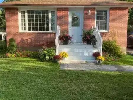 Charming 3 Bedroom Home in Desirable Peterborough Neighborhood! | 257 Clarke Drive, Peterborough