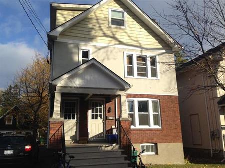 285 Albert Street - 3 bed, 1 bath STUDENT HOUSE | 285 Albert Street, Kingston