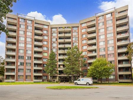 Loft - 10500 Boulevard De L'acadie, Montréal