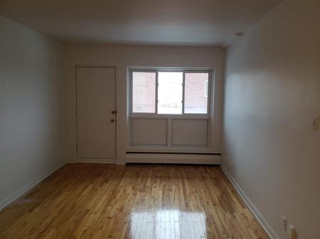 1 CH - 1 SDB - Montréal - $1,300 /mo