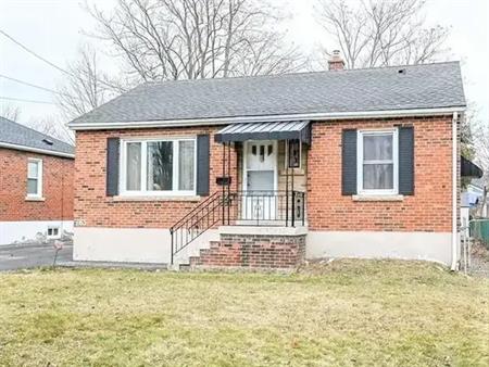 783 Queensdale Ave | 783 Queensdale Avenue East, Hamilton