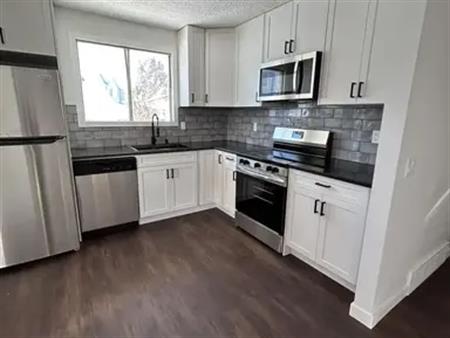 5-Bedroom Duplex in Sandstone - Ideal for Families! Available Immediately! | 68 Sandarac Way Northwest, Calgary