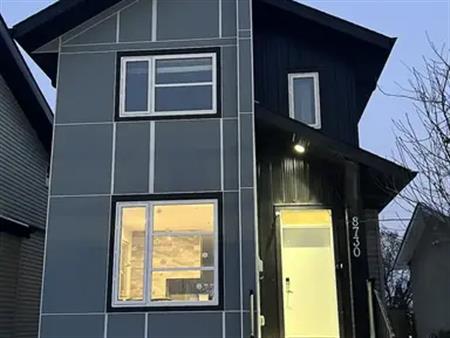 Fully Furnished 3 Bedroom 2.5 Bath Main Floor of Modern House | 8730 150 Street Northwest, Edmonton