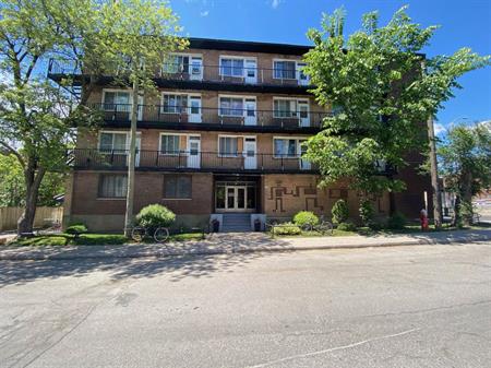 One-Bedroom (3.5) - 5309 Place Lucy, Montréal