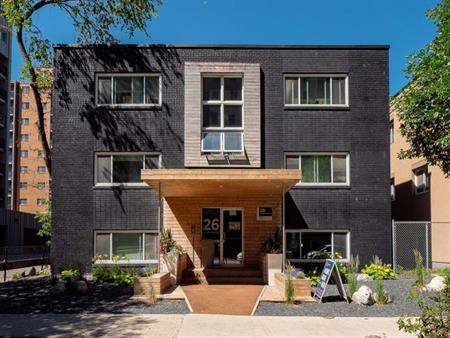 Hargrave Place | 26 Hargrave Street, Winnipeg