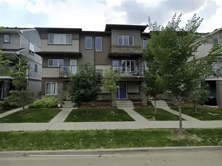 3 & 2 Bedroom Townhouse  style units in Tamarack - SF184 & SF154 | 1530 Tamarack Blvd, Edmonton