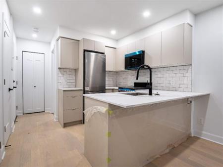 Studio - Montréal - $1,345 /mo