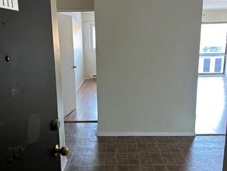 2 CH - 1 SDB - Gatineau - $1,545 /mo