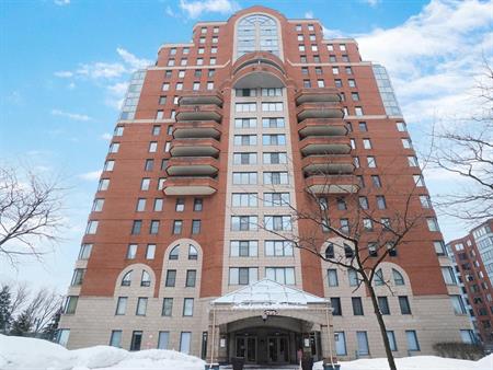 Appartement Saint-Laurent (Montréal) À Louer