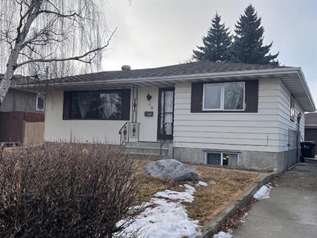 Main floor and 2 car garage. | 48 Galaxy Way, Sherwood Park