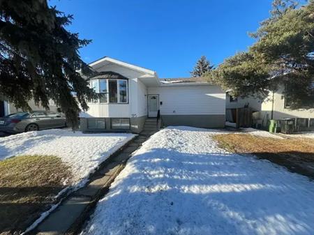 2 bedroom basement suite for rent. Private entrance with shared laundry room. | 3520 10 Avenue Northwest, Edmonton