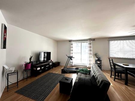 GRAND 3 1/2 à louer style condo 1350 $ Repentigny MAI 2025