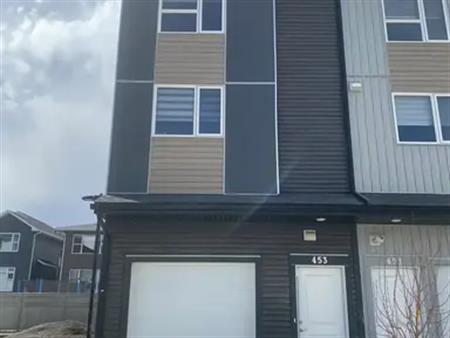 2 Bedroom Double Master 2.5 Bath Townhouses in Redstone NE - SF156 | 301 Redstone, Calgary