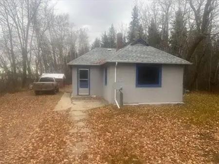 Cozy retreat in Pibroch, AB! | 26510 Township Road 611, Dapp