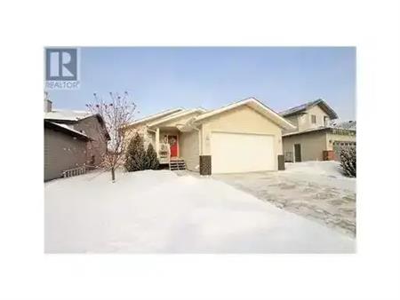 Garage! Utilities Included! Large Private Fenced Yard! | 20, Ratcliffe Street, Red Deer