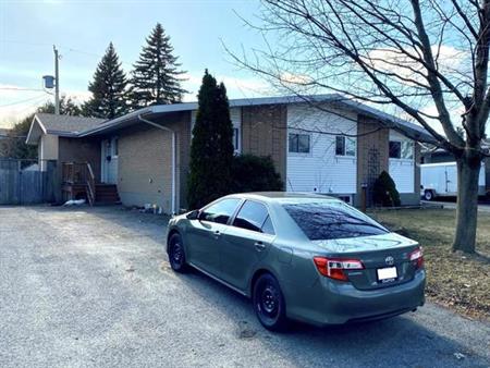 1318 Henry Farm Drive - Room 4 | 1318 Henry Farm Drive - Room, Ottawa