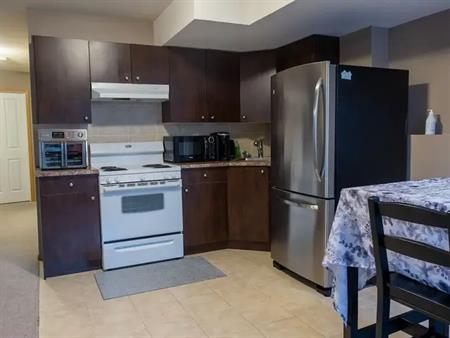 Fully Furnished Basement Suite with Gym - 9 Minutes from YYC Airport | Calgary