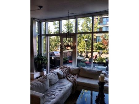 (DPMonline.ca) Fully Furnished Sub Penthouse - Huge Private Deck | 36 Water Street, Vancouver