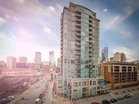 Luxurious & modern  downtown view condo. | 901 - 788 12 Avenue SW, Calgary