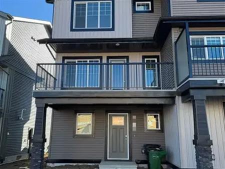 Brand New 3 bedroom Townhouse in Rosenthal | Edmonton